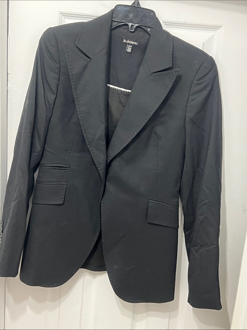 le chateau Black Single-Button Women's Blazer
